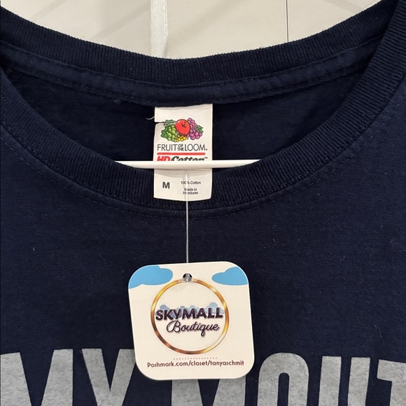 T-Shirt❤️ Navy with White Text - Picture 3 of 3